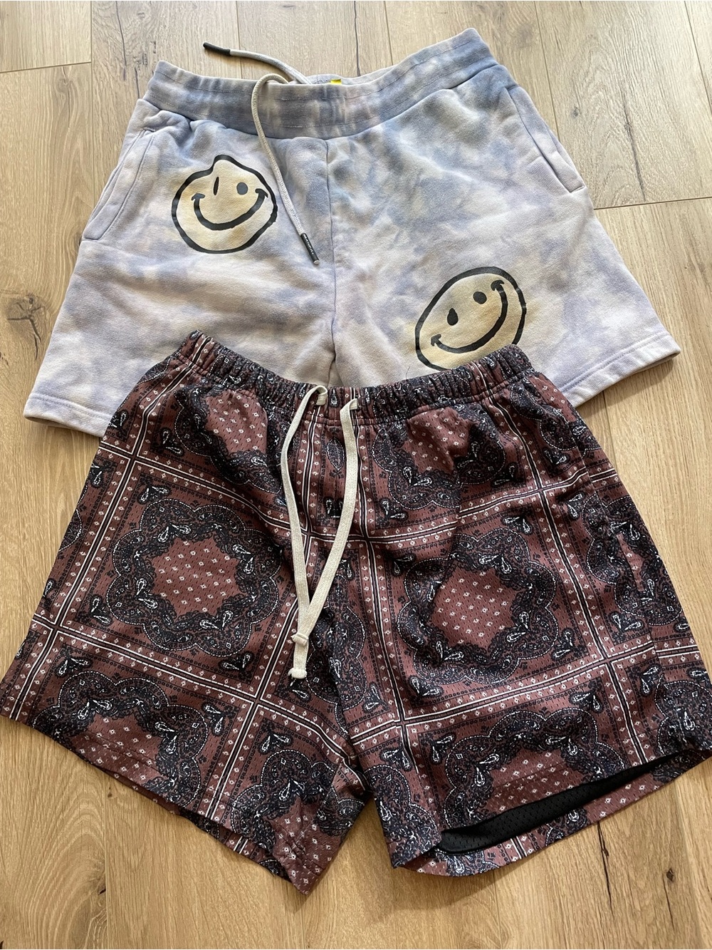 Bundle pair lot two heavyweight streetwear shorts Chinatown market pacsun both L